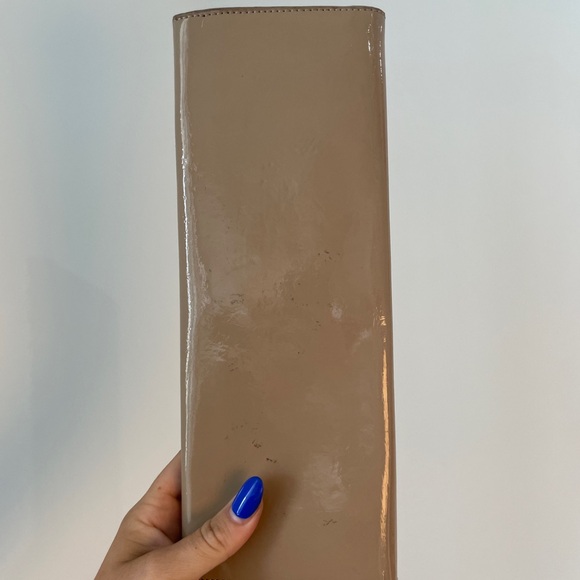 ALDO patent leather tan clutch - Picture 9 of 11